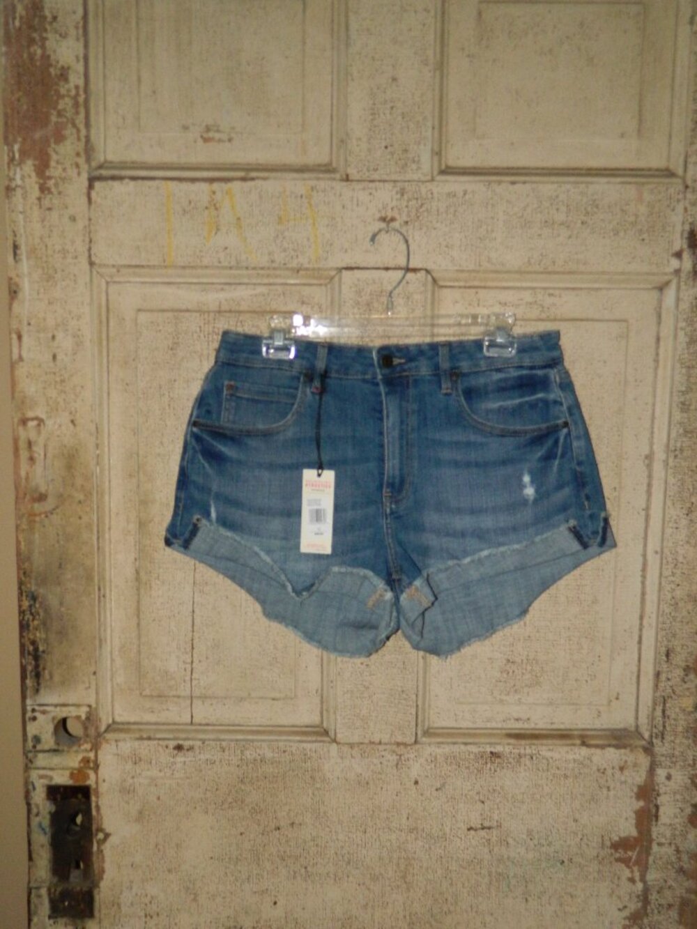 Idyllwind Fueled by Miranda Lambert Rebel Mid Rise Jean  Shorts Sz 12 (R-51)